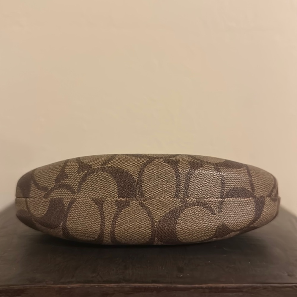 COACH Signature C Hardshell Sunglasses Case